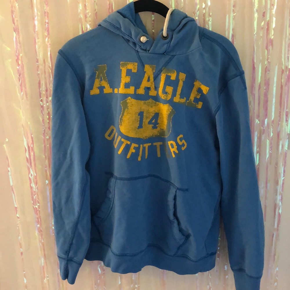 American Eagle sweatshirt